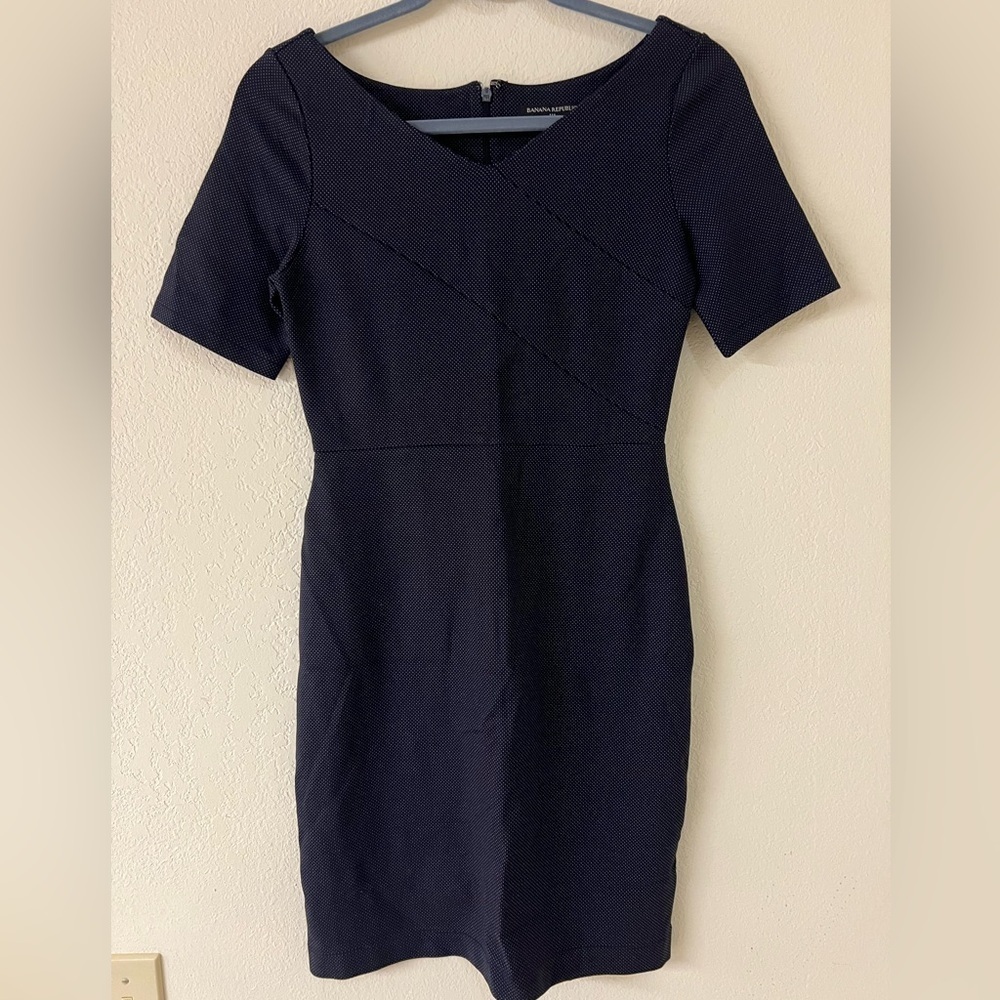 NWT Banana Republic Elegant Navy Blue Dress with tiny polkadots 0